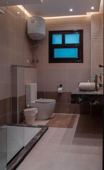 Apartment Luxury 3 Bedroom By A1 - 303