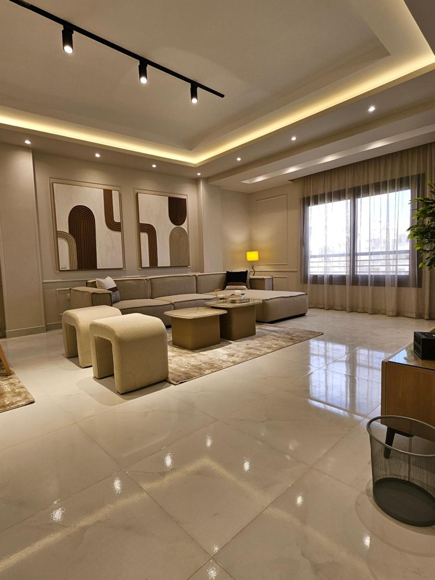 Luxury 3 Bedroom By A1 - 303 Apartment