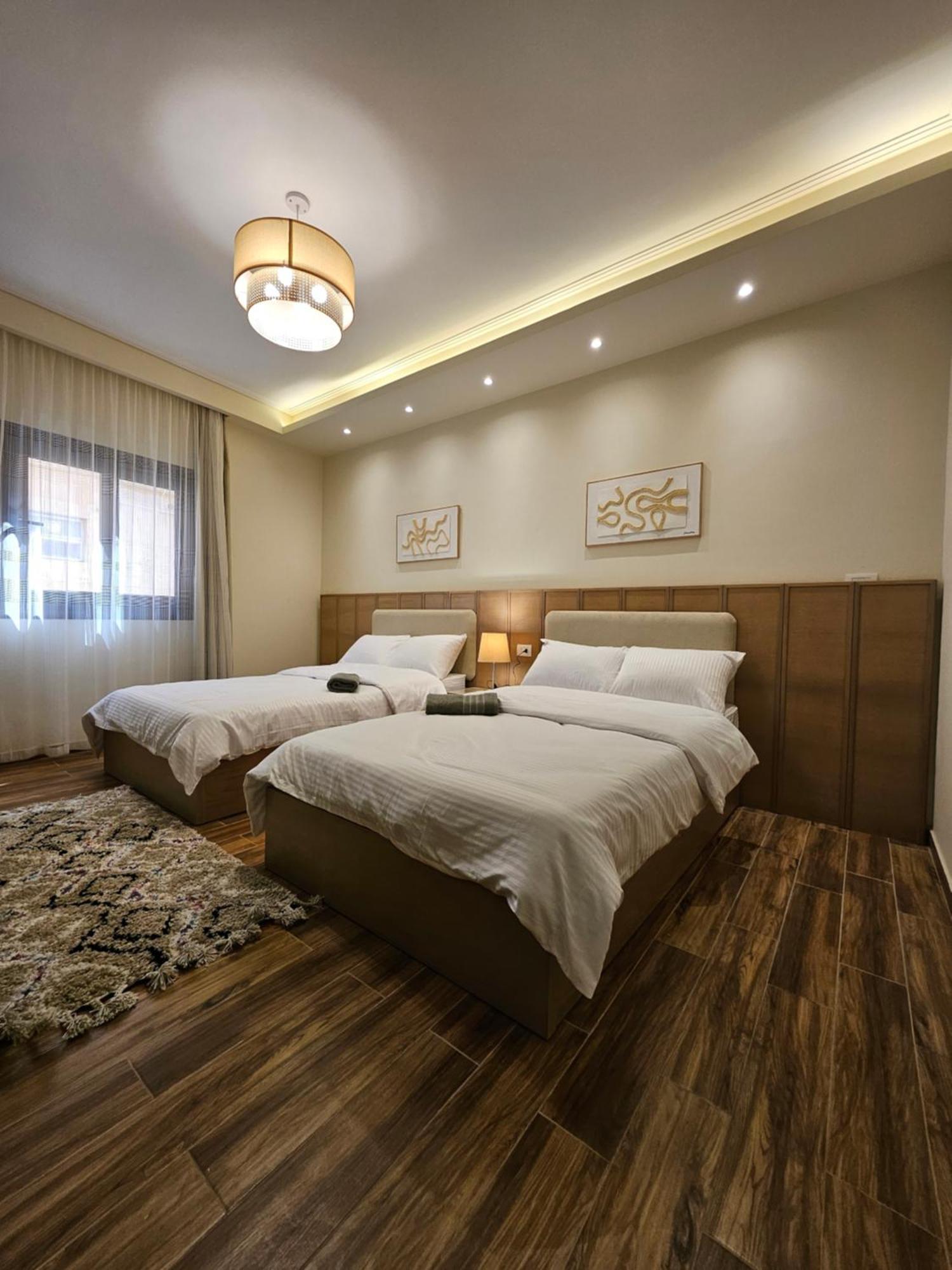 Apartment Luxury 3 Bedroom By A1 - 303 *